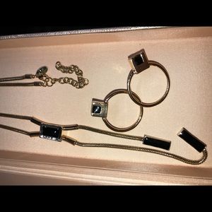 New York & Co. necklace & earrings duo